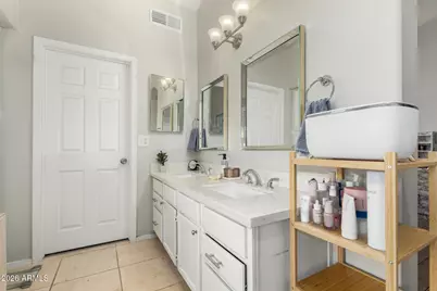 4457 E Verbena Drive, Phoenix, AZ 85044 - Photo 14