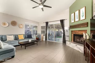 4457 E Verbena Dr, Phoenix, AZ 85044 - Photo 4