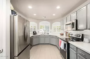 4457 E Verbena Dr, Phoenix, AZ 85044 - Photo 8