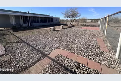 7736 W Alsdorf Road, Arizona City, AZ 85123 - Photo 38