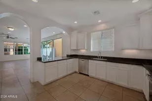 1067 S Storment Ln, Gilbert, AZ 85296 - Photo 6