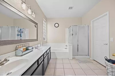 11542 W Bermuda Drive, Avondale, AZ 85392 - Photo 4