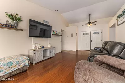 10414 N 64th Avenue, Glendale, AZ 85302 - Photo 6