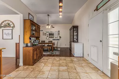 10414 N 64th Avenue, Glendale, AZ 85302 - Photo 12