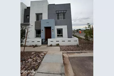 733 E Commonwealth Avenue #20, Chandler, AZ 85225 - Photo 2