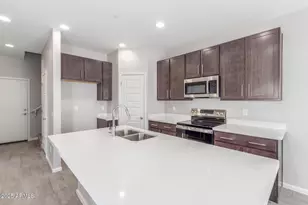 733 E Commonwealth Ave, Chandler, AZ 85225 - Photo 12