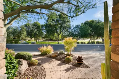 12910 W Dale Lane, Peoria, AZ 85383 - Photo 6