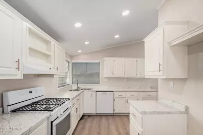 2650 W Union Hills Drive #133, Phoenix, AZ 85027 - Photo 14