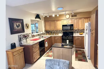 849 S Park View Circle, Mesa, AZ 85208 - Photo 6