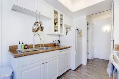 4343 N 21st Street #220, Phoenix, AZ 85016 - Photo 12