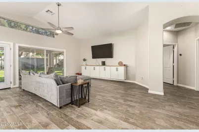 5630 E Glade Avenue, Mesa, AZ 85206 - Photo 8