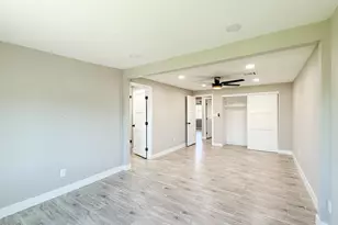 13220 N 14th Ave, Phoenix, AZ 85029 - Photo 20