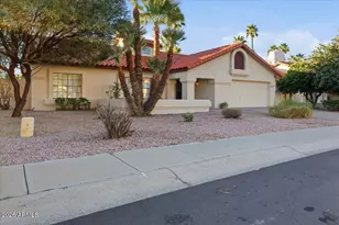 10571 E Mission Ln, Scottsdale, AZ 85258 - Photo 2
