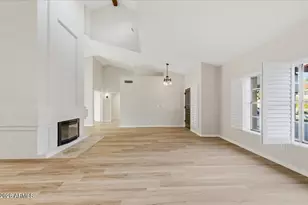 10571 E Mission Ln, Scottsdale, AZ 85258 - Photo 6