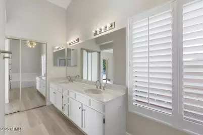 10571 E Mission Lane, Scottsdale, AZ 85258 - Photo 18