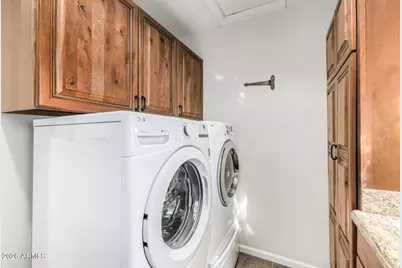 8562 E Turney Avenue, Scottsdale, AZ 85251 - Photo 38