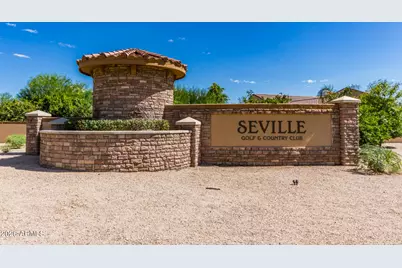 2874 E Isaiah Avenue, Gilbert, AZ 85298 - Photo 2