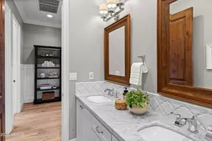 4909 N 45th Pl, Phoenix, AZ 85018 - Photo 24