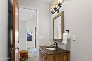 4909 N 45th Pl, Phoenix, AZ 85018 - Photo 36