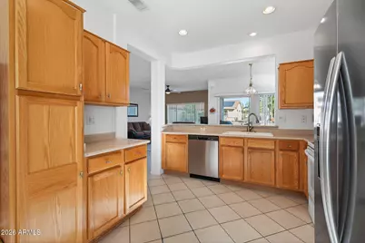 16096 W Copper Crest Lane, Surprise, AZ 85374 - Photo 12