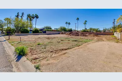 4027 E San Miguel Avenue #84, Phoenix, AZ 85018 - Photo 12