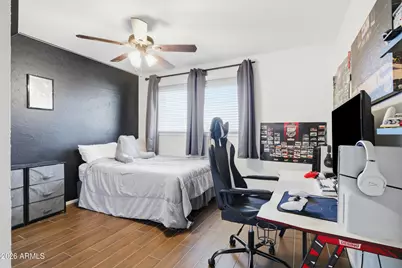 8449 E Jackrabbit Road, Scottsdale, AZ 85250 - Photo 18