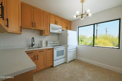 749 E Montebello Avenue #231, Phoenix, AZ 85014 - Photo 2