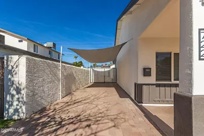 722 E McLellan Boulevard, Phoenix, AZ 85014 - Photo 4