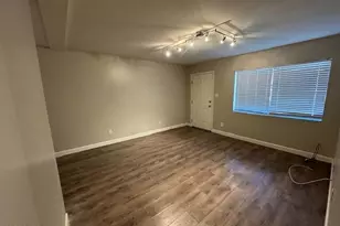 310 W Earll Dr, Phoenix, AZ 85013 - Photo 4