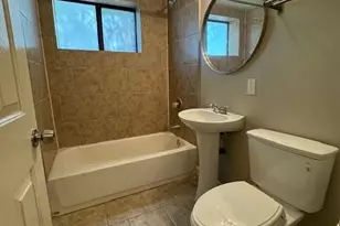 310 W Earll Dr, Phoenix, AZ 85013 - Photo 10