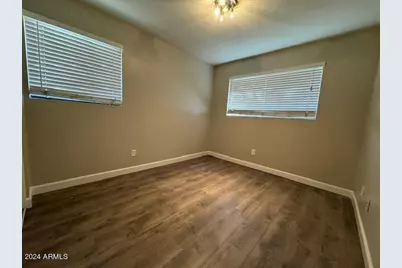 310 W Earll Drive #Unit 109, Phoenix, AZ 85013 - Photo 8
