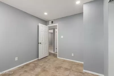 3802 N 79th Avenue, Phoenix, AZ 85033 - Photo 20