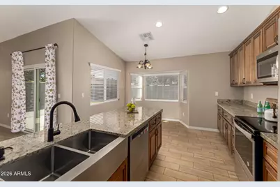 12322 N 85th Lane, Peoria, AZ 85381 - Photo 10