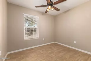 12322 N 85th Ln, Peoria, AZ 85381 - Photo 18