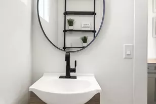 627 N 59th Pl, Mesa, AZ 85205 - Photo 14