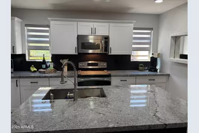 872 W Desert Sky Drive, San Tan Valley, AZ 85143 - Photo 4