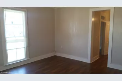 1015 W Woodland Avenue #8, Phoenix, AZ 85007 - Photo 2