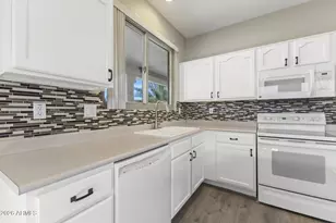 17320 N Thoroughbred Dr, Surprise, AZ 85374 - Photo 20