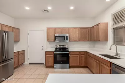 4382 E Selena Drive, Phoenix, AZ 85050 - Photo 8