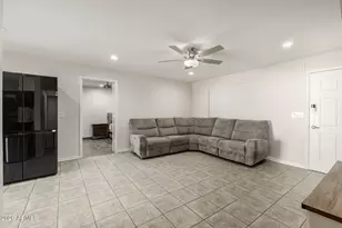 3702 N 64th Dr, Phoenix, AZ 85033 - Photo 6