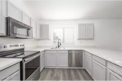 1034 E Monteleone Street, San Tan Valley, AZ 85140 - Photo 4