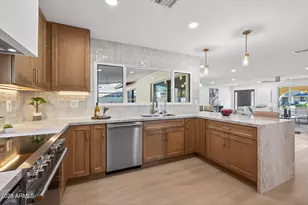 3402 E Mercer Ln, Phoenix, AZ 85028 - Photo 16