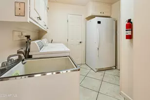 4851 E Calle Tuberia, Phoenix, AZ 85018 - Photo 18