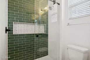 3814 E Crittenden Ln, Phoenix, AZ 85018 - Photo 18