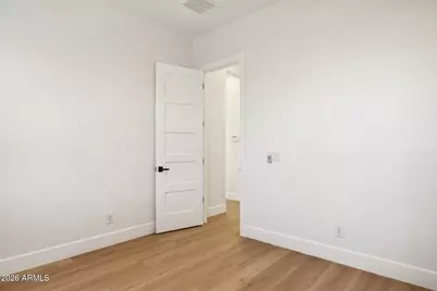 3814 E Crittenden Lane, Phoenix, AZ 85018 - Photo 16