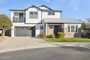 3814 E Crittenden Ln, Phoenix, AZ 85018 - Photo 1