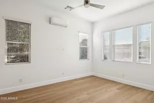 3814 E Crittenden Ln, Phoenix, AZ 85018 - Photo 26