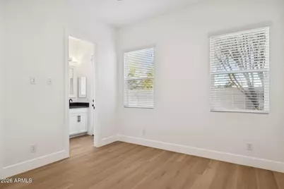 3814 E Crittenden Lane, Phoenix, AZ 85018 - Photo 16