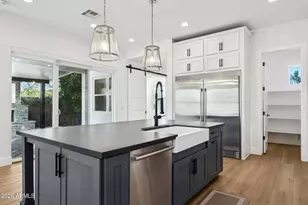 3814 E Crittenden Ln, Phoenix, AZ 85018 - Photo 14