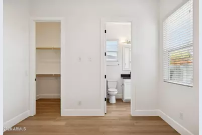 3814 E Crittenden Lane, Phoenix, AZ 85018 - Photo 18